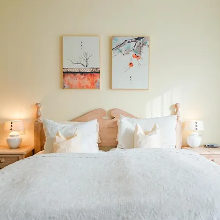 Lessing 4* Dusseldorf