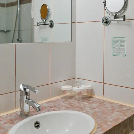 Hotel Lessing 4*