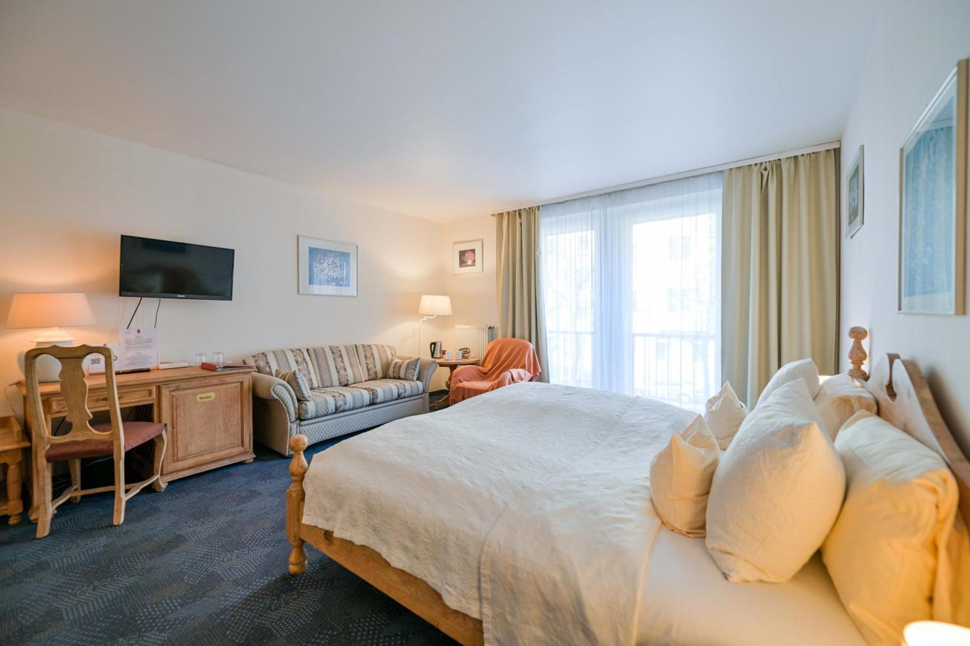 Lessing Hotel 4*