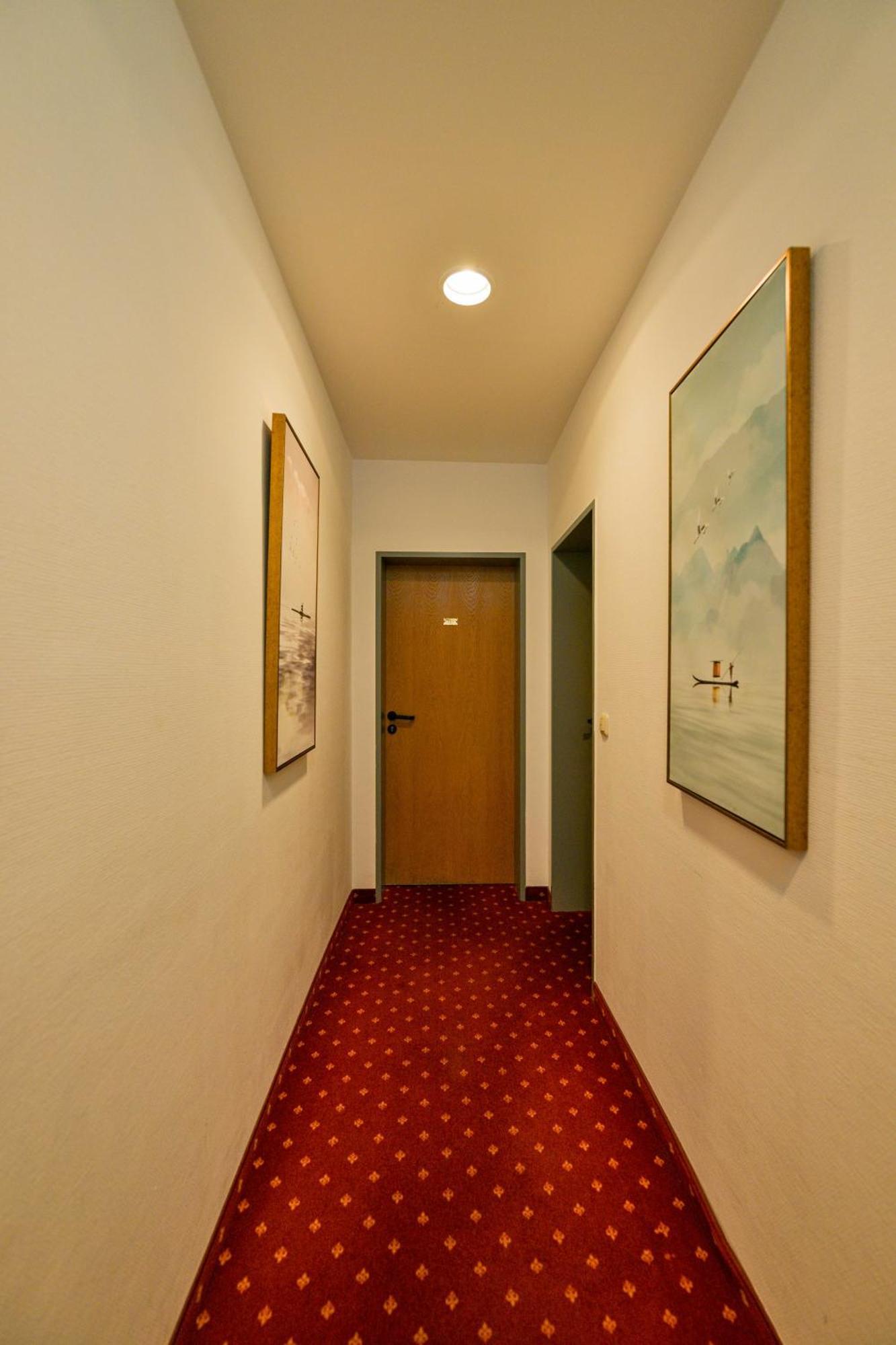 Lessing 4* Dusseldorf